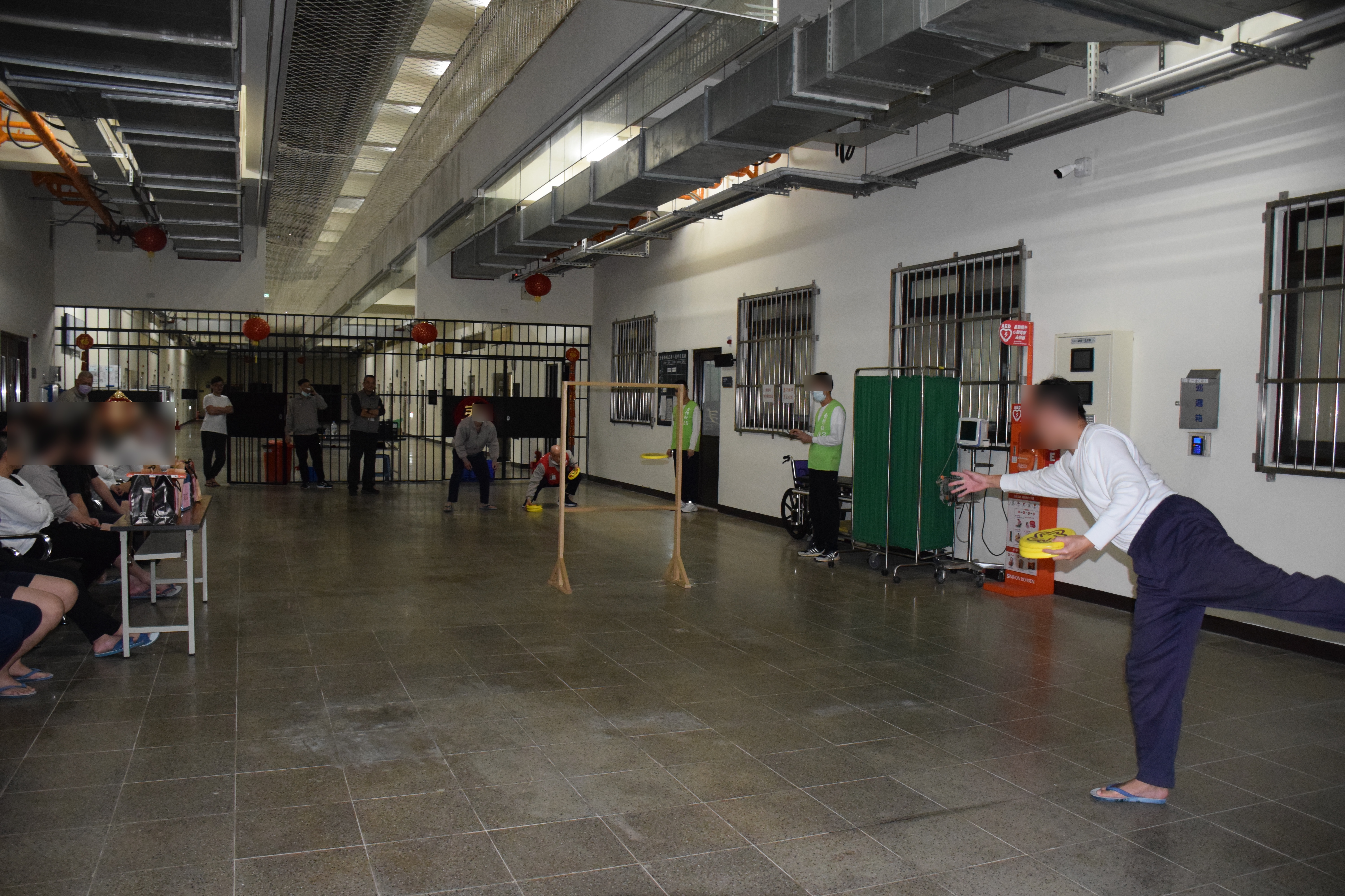 A Scene of Activity (1)